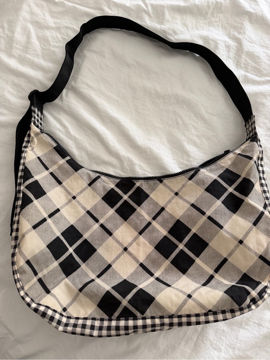 BAGGU Handbags - BAGGU Mixed Plaid Large Crescent Bag
